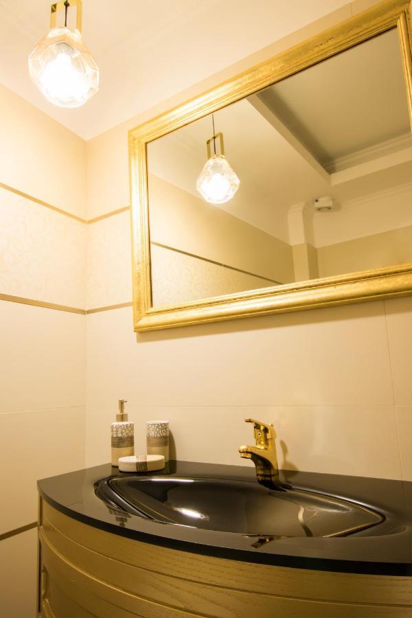 Poseidon Luxury Apartment Foinikion Bagian luar foto